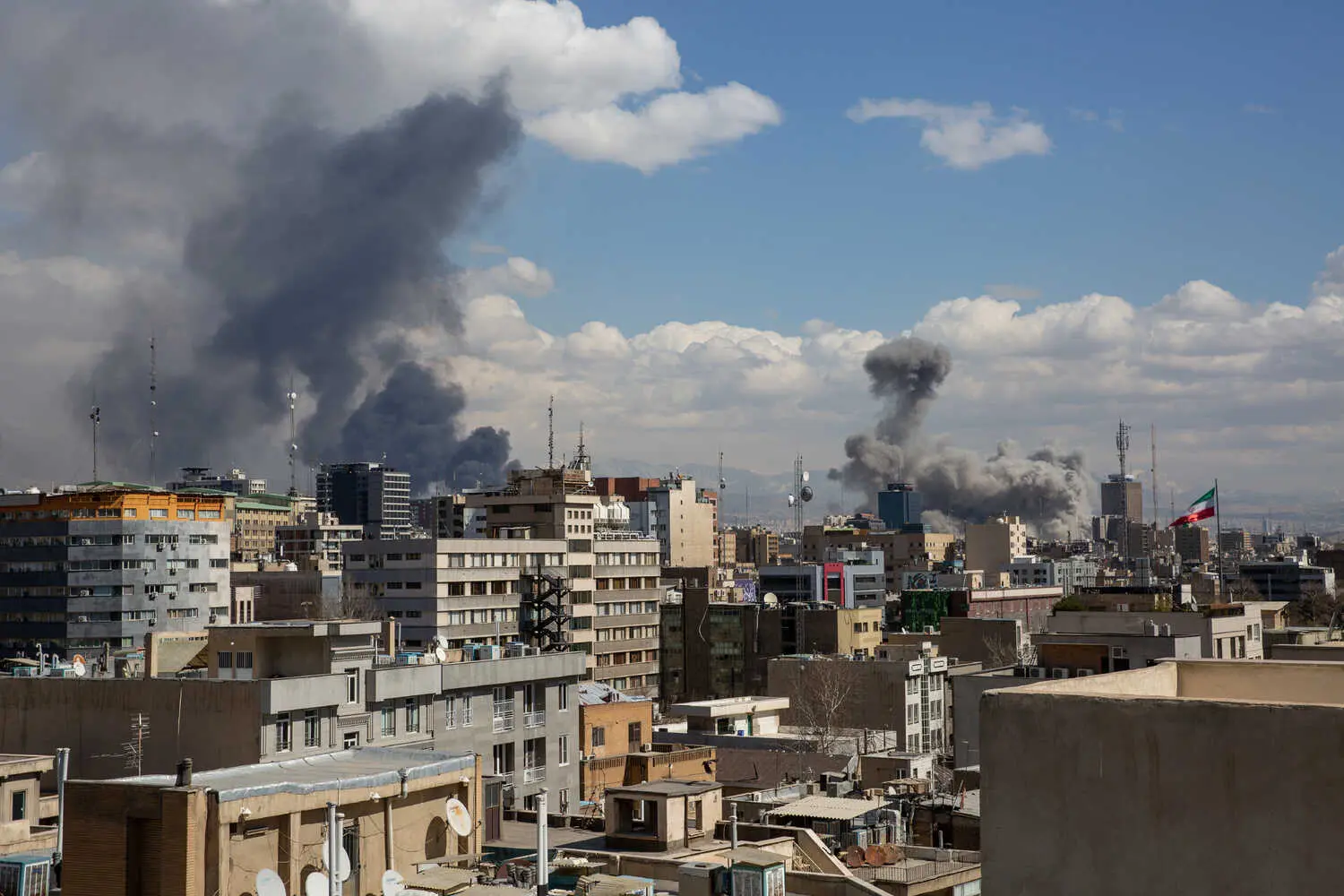 Savaş hakkında bilmek isteyeceğiniz her şey: İsrail ikinci cephe açtı, Lübnan’ı vuruyor | TurkArama Motoru | Sağlık ve Günlük Yaşam için Pratik Bilgiler
